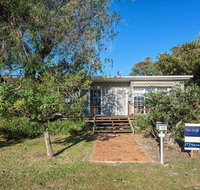 'The Croft' 11 Boulder Bay Rd - Cosy Beach House with Aircon  only 270m to the Beach - Tourism Bookings