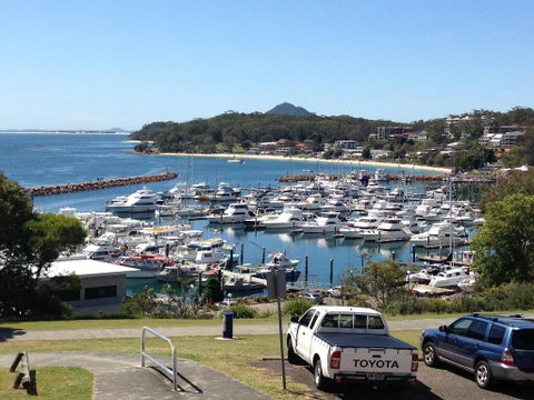 1 'Laman Lodge', 15 Laman Street - Stunning Air Conditioned Unit With Water Views And WIFI - Tourism Bookings 0