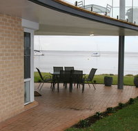 1 'The Clippers' 131 Soldiers Point Road - fabulous waterfront unit - Accommodation Europe