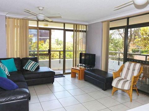 1 'The Commodore' 9-11 Donald St - Ground Floor Unit, Close To Shops, Cafe's And Marina - Tourism Bookings 3