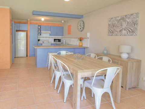10 'Magnus Gardens' 7 Magnus Street - Air Conditioned & Walk To Town Centre - Tourism Bookings 1