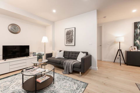 106, Modern Prestige, 3-Storey New Establishment - Events Australia 2