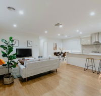 118 Refreshing 3BR Werribee Family House - Events Australia
