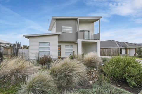 12 Echidna Grove - Events Australia 0