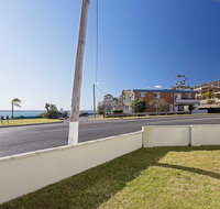 13 'Bayview Towers' 15 Victoria Parade - ground floor unit with magical water views - Tourism Bookings