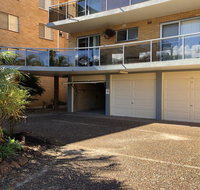 13 'Parkview' 11-13 Catalina Close - great location unit with a locked garage - Tourism Bookings