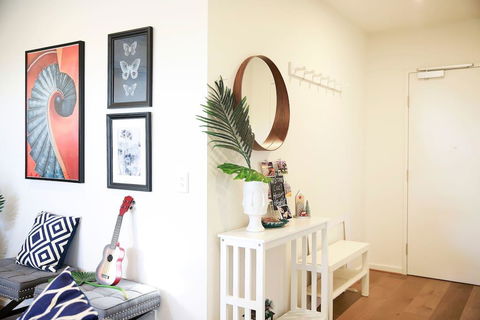 136, Light-filled Homely Box Hill Apt, 2Bed2BathFreeParking - Events Australia 2