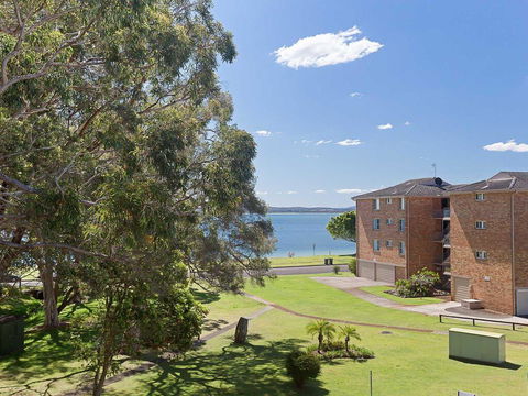 14 'Mistral Court' 17 Mistral Close - Across The Road From The Beach - Tourism Bookings 0