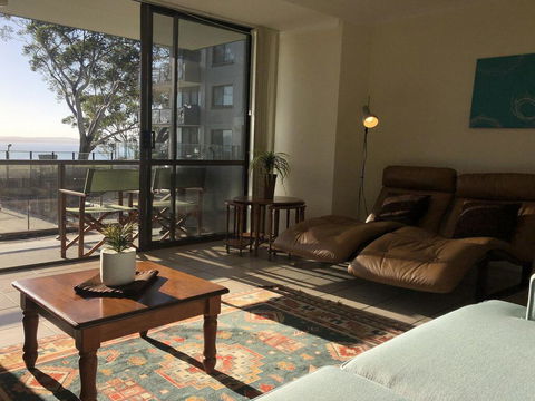 15 'The Poplars' 34 Magnus Street - Great Complex With Pool & Close To Town - Tourism Bookings 3