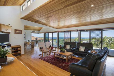 17 Canberra Crescent - Prestige Views At Burrill Lake - Events Australia 0