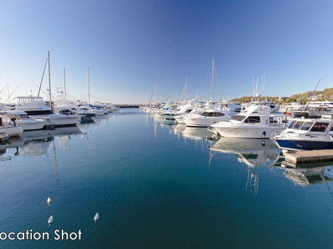 19 'The Commodore' 9-11 Donald Street - Two Bedroom Unit In The CBD Of Nelson Bay - Tourism Bookings 0