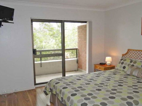 19 'The Commodore' 9-11 Donald Street - Two Bedroom Unit In The CBD Of Nelson Bay - Tourism Bookings 2