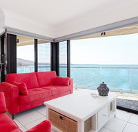 2 'Lanimer' 14 Mitchell Street - beautiful waterfront property with spectacular views - Accommodation Europe