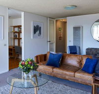 2 Bdrm South Yarra Apt With Balcony and Parking - Events Australia