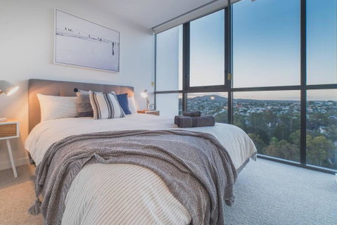 2 Bed Brisbane Resort Apartment - Events Australia 3