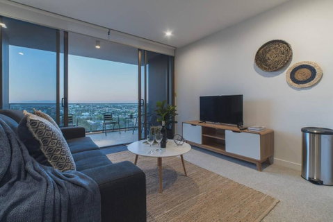 2 Bed Brisbane Resort Apartment - Events Australia 1