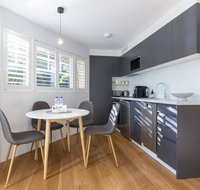 2 BEDROOM BRAND NEW APT // MOMENTS FROM RNSH - Tourism Bookings