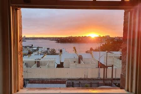 2 Bedroom Harbour View At The Rocks Heart Of CBD - Tourism Bookings 3