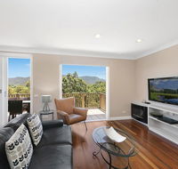 2 Bedroom Villa  Oaks Cypress Lakes Resort - Tourism Bookings