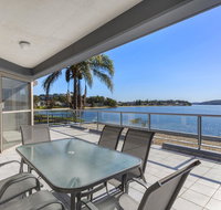 2 The Shores Soldiers Point - Waterfront - Uninterrupted Water Views INCLUDING ALL LINEN  TOWELS Free Wi-Fi - Accommodation Europe