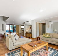 2/21-25 Fletcher Street - Casablanca at Bogarts - Accommodation Europe