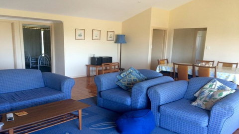 22 Broadbeach Drive - Events Australia 3