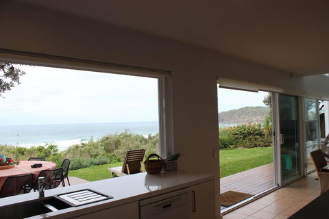 22 ON COAST - (Weekly Only) - Events Australia 0