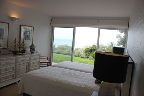 22 ON COAST - (Weekly Only) - Events Australia 2