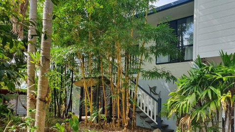 27 Bomburra Court - Rainbow Beach, Spacious, Comfortable, Large Deck, Private - Tourism Bookings 0