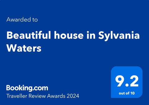 Beautiful House In Sylvania Waters - Tourism Bookings 1