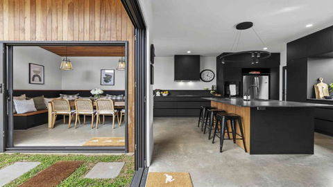 Beautifully Renovated Period Property Walking Distance To Cbd - Events Australia 0