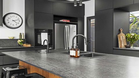 Beautifully Renovated Period Property Walking Distance To Cbd - Events Australia 3