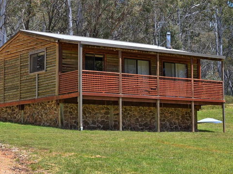Cabin 3 - Snowy Accommodation - Events Australia 3