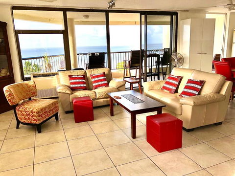 Cairns Apartment Esplanade Ocean Views - Events Australia 0