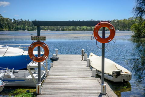 Calm Waters Waterfront Cottages - Events Australia 0