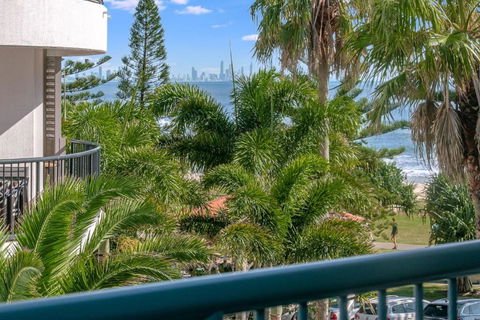 Calypso Plaza Resort Unit 306 - Events Australia 0