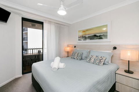 Calypso Plaza Resort Unit 306 - Events Australia 4