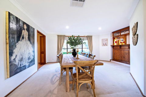 Cameron Glen - Rural Entertainer, Tennis Court - Events Australia 2