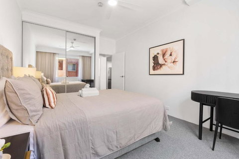 Camperdown Cozy Corner 2 - Events Australia 4