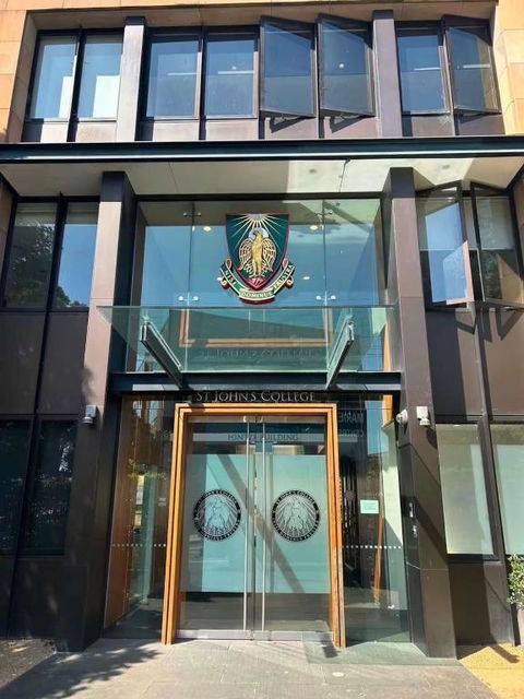 Camperdown Cozy Corner 4 - Events Australia 4