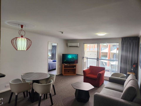 Canberra City Accommodation - Events Australia 0