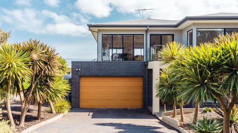 Cape Schanck Getaway - Events Australia 0