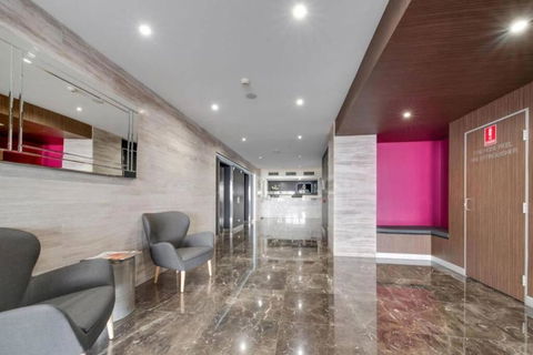 Capitol Apartment Private Studio - Great Value! - Events Australia 3