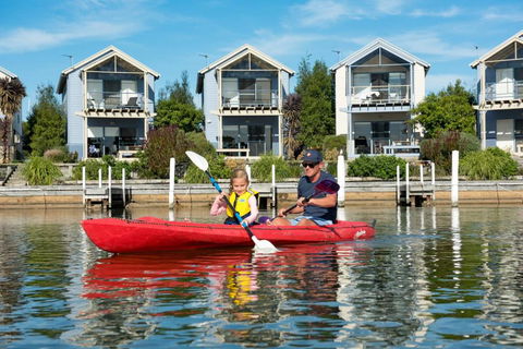 Captains Cove Resort - Waterfront Apartments - Events Australia 4