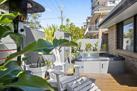 CARAVAN, BOAT & PET Friendly - RIGHT ON THE BORDER - Events Australia 1