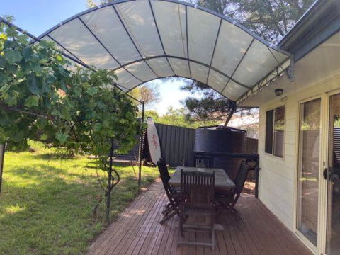 Carnegie House 3 Carnegie St Port Elliot - BYO Linen - Events Australia 2