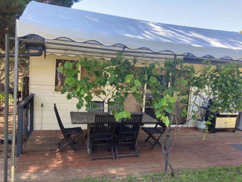 Carnegie House 3 Carnegie St Port Elliot - BYO Linen - Events Australia 0