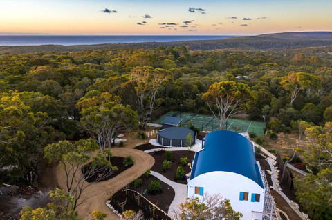 Carpe Mykonos - BRAND NEW HOME - Bushland Retreat - Events Australia 4