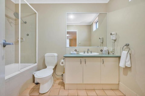 C Mandurah Apartment Resort - Events Australia 4