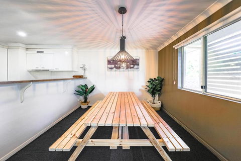 Calamvale Business Or Holiday Like Home - Events Australia 2